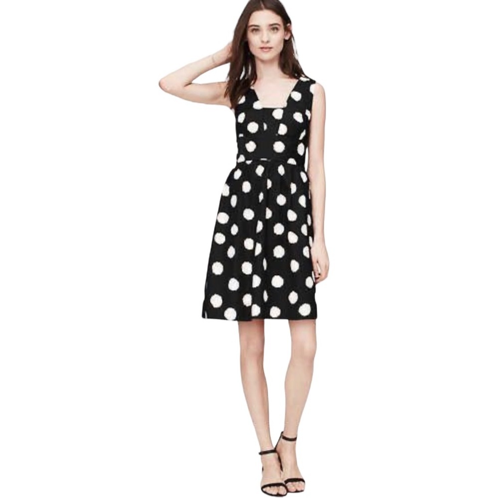 ANN TAYLOR LOFT ~ Fabulous Black and White Blurred Polka Dot MiniDress, Size 10P